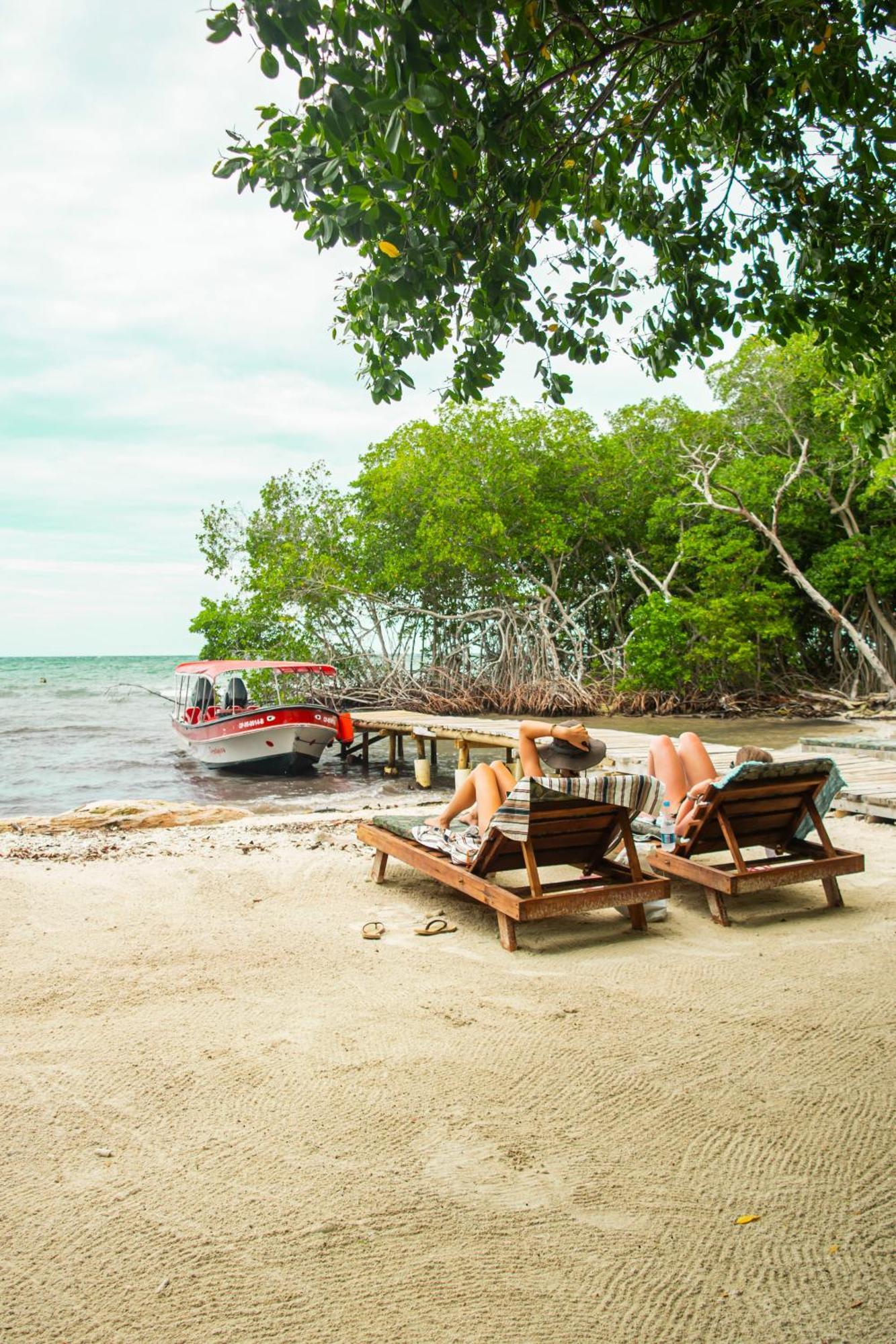 Hostal Secreto Isla Grande  Exterior foto